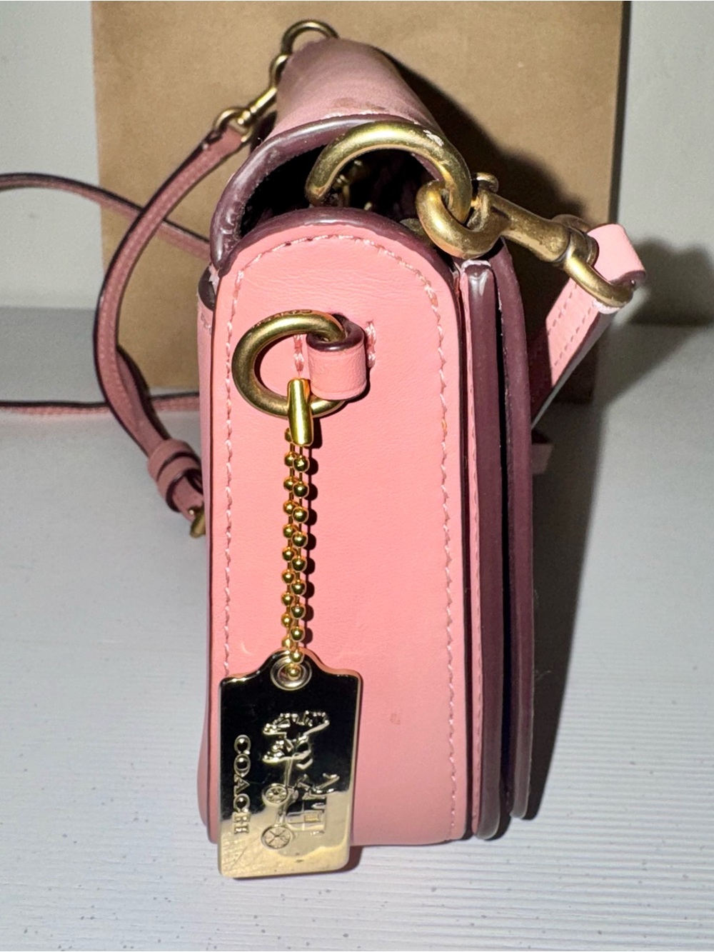 Coach 1941 Dinky Glove tanned Leather Crossbody bag Pink & Oxblood 2018 - 37296 - Picture 5 of 16
